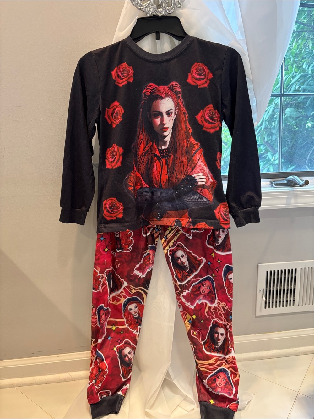 The Rise of Red Princess Red Pajama Set - Girls size 12